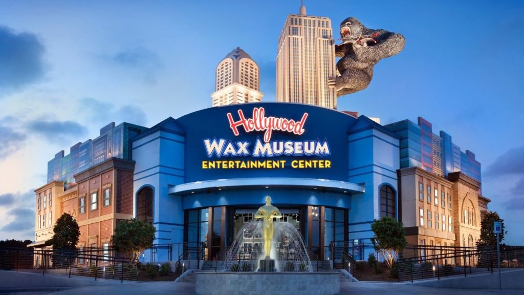 Outside of Hollywood Wax Museum