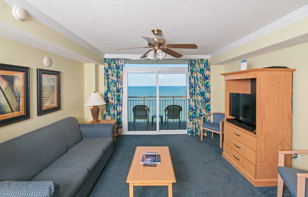 Paradise Oceanfront 2 Bedroom Condo Living Room