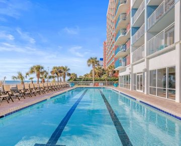 Paradise Resort - Oceanfront Outdoor Pool