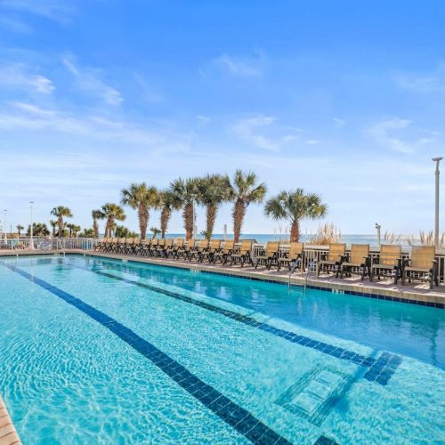 Paradise Resort - Oceanfront Outdoor Pool